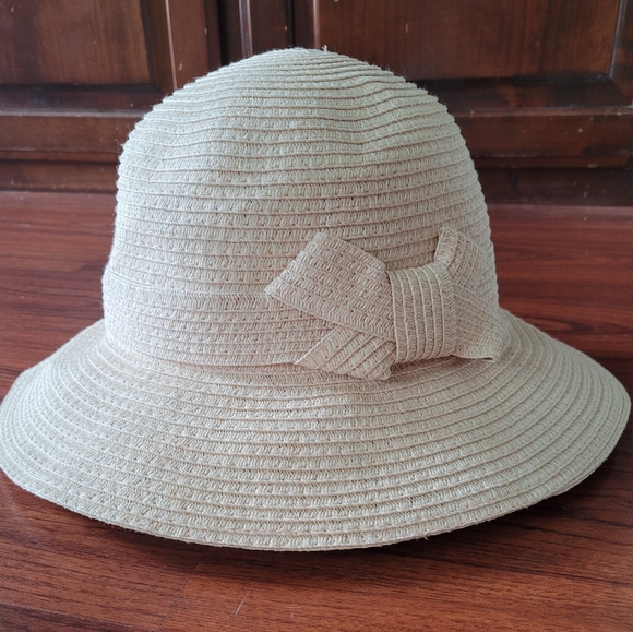 LC Lauren Conrad Accessories - Lauren Conrad Sun Hat